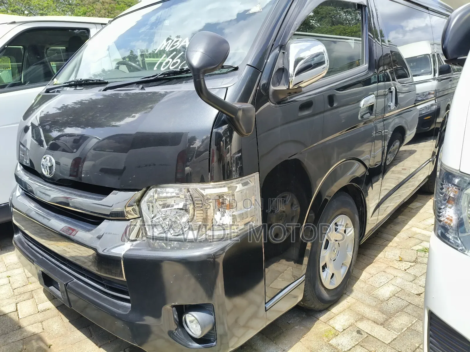 Toyota HiAce 2018 Black