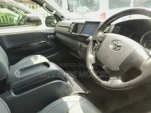 Toyota HiAce 2018 Black