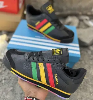 New. Adidas Sam0a Available in 3 Designs *40 41 42 43 44 45