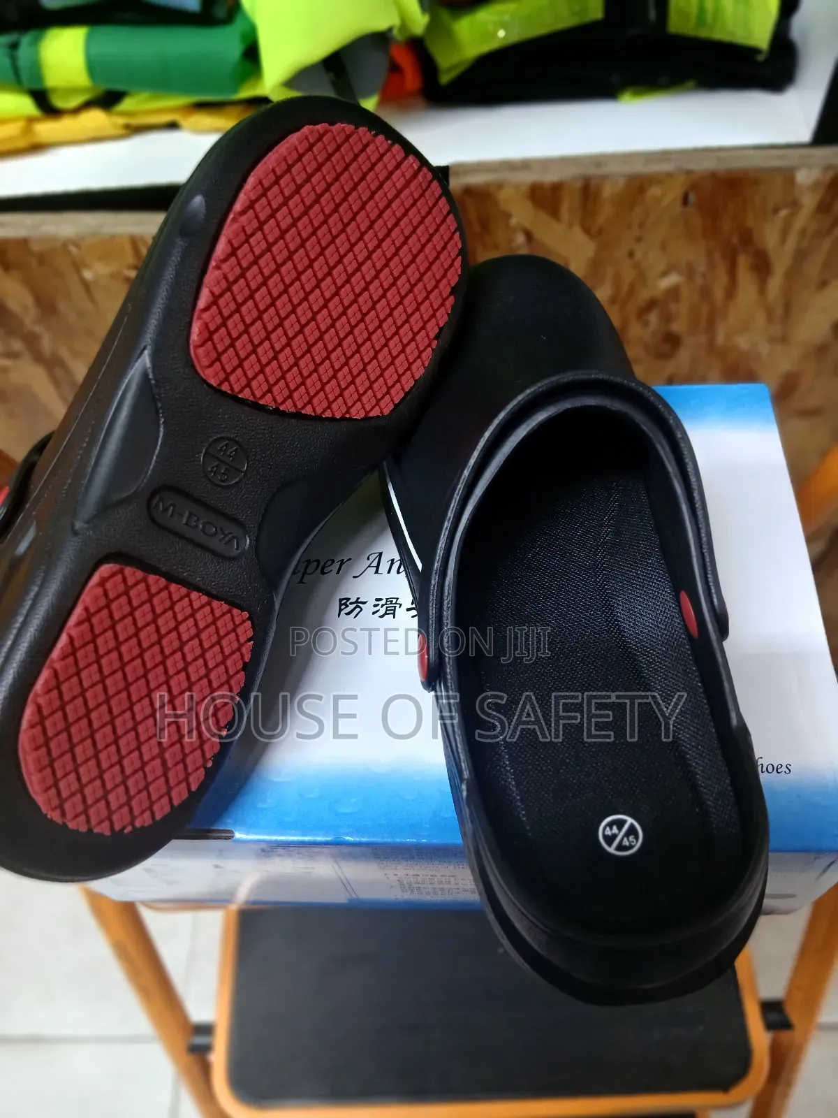 Water Absorption Upper Black Kitchen Croc