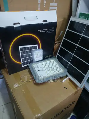 Solar Light 200w Led Solar Floodlight With Hd 1080p Ip Outdoor CCTV