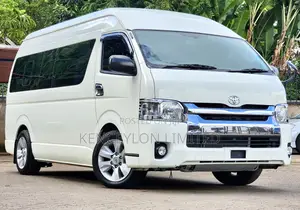 Toyota HiAce 2019 White