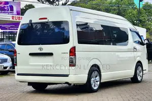 Toyota HiAce 2019 White