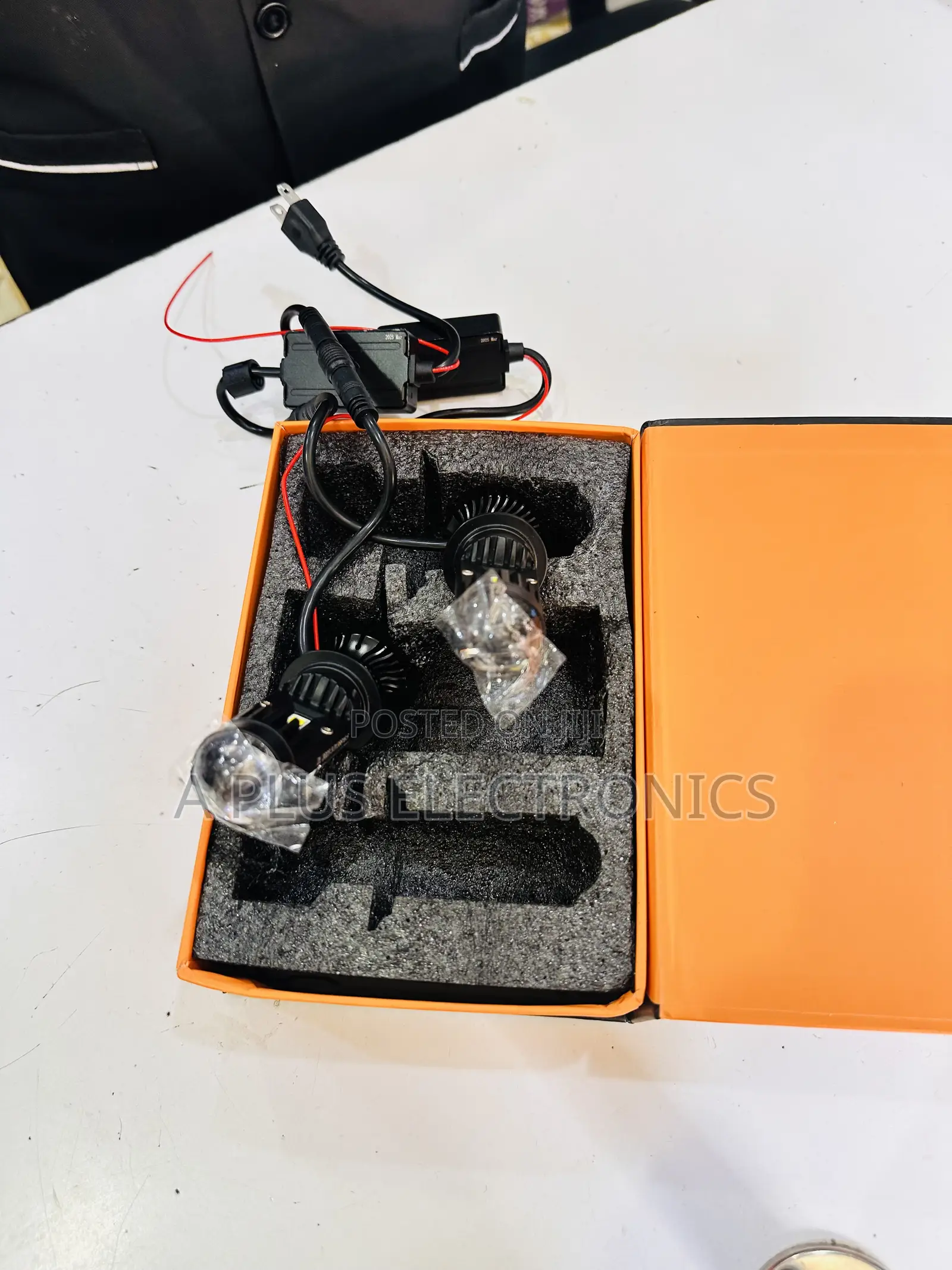 Y10 H4 Mini Projector Headlights