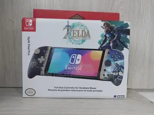 Hori Split Pad Pro (The Legend of Zelda) for Nintendo Switch.