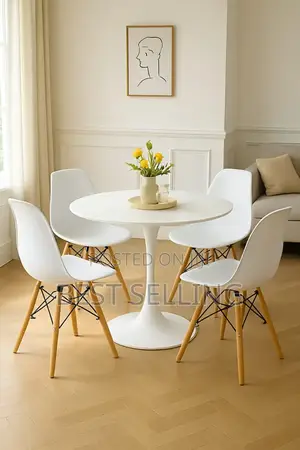 Round Eamas Table and Chairs