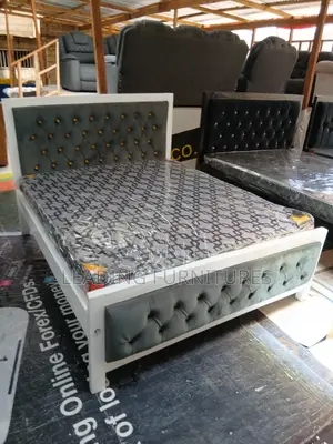 5x6 Mocket Bed White Gray