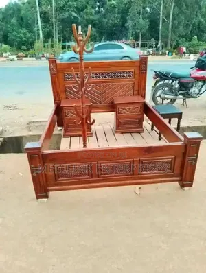 Mahogany 5*6 Queen Sized Bed