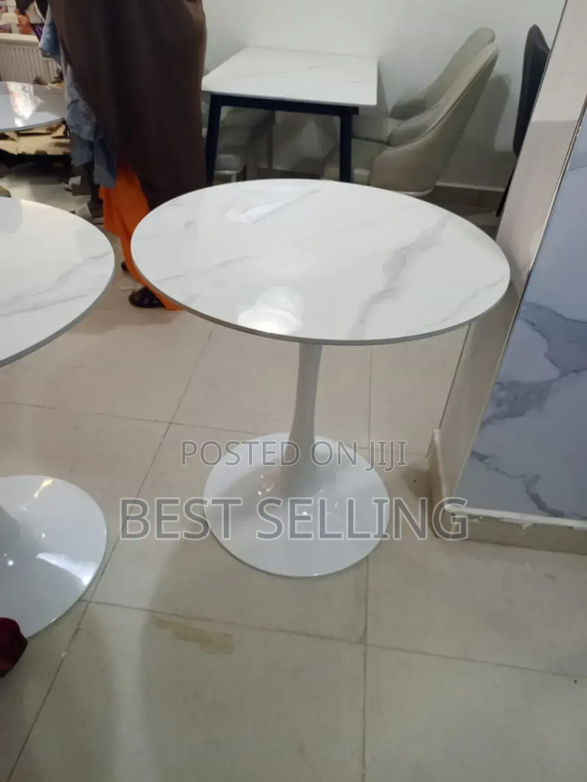 Marble Round Table