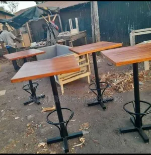 Wooden Metallic Restaurant Tables
