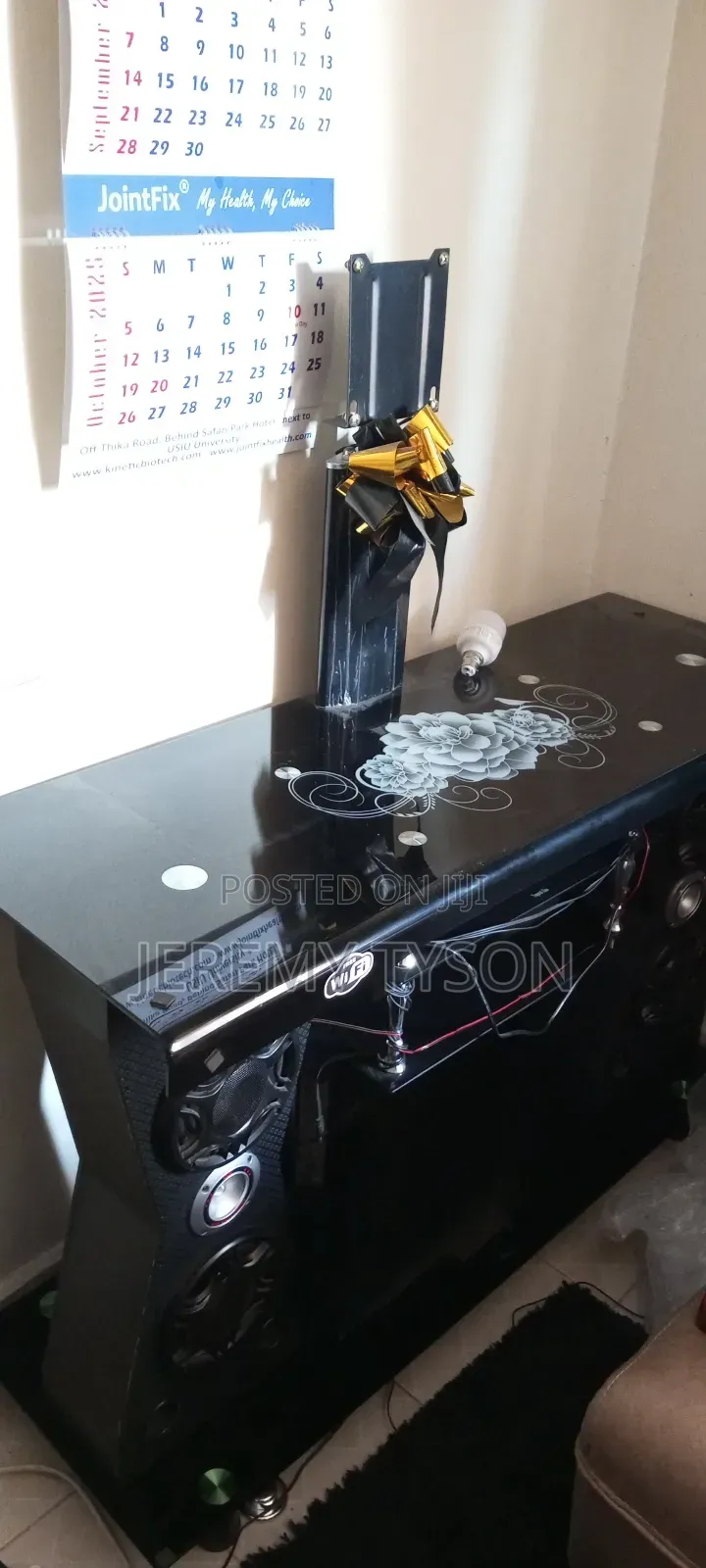 Tv Stand With Built in Woofer