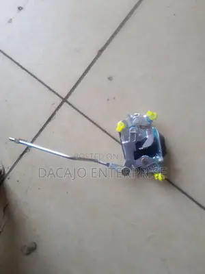 Quality Front Door Lock Hilux