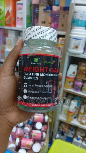 Daynee Weight Gain Creatine Monohydrate Gummies.