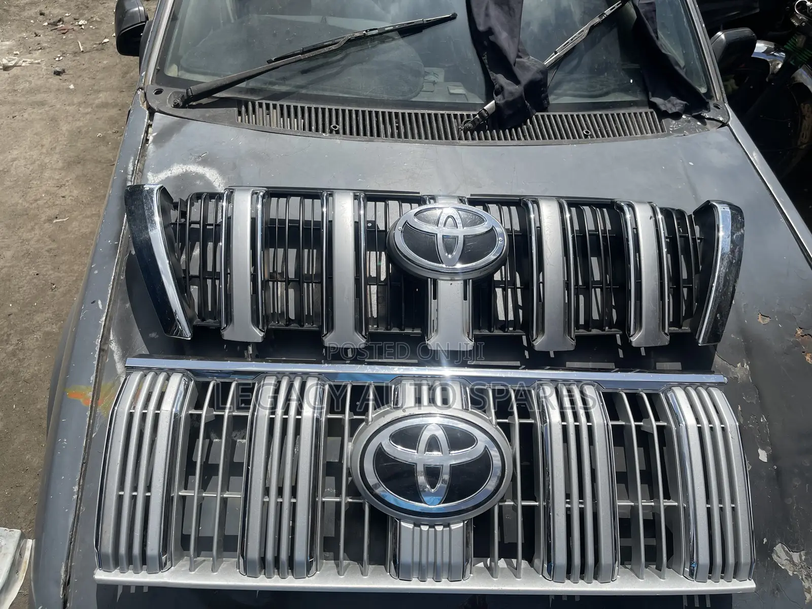 Toyota Prado 165 Grille