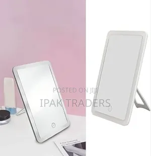 Rechargeable Travel Make Up Mirror. 
No Frost