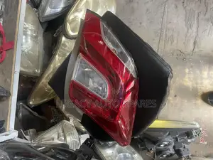 Toyota Vitz Jewela Taillight