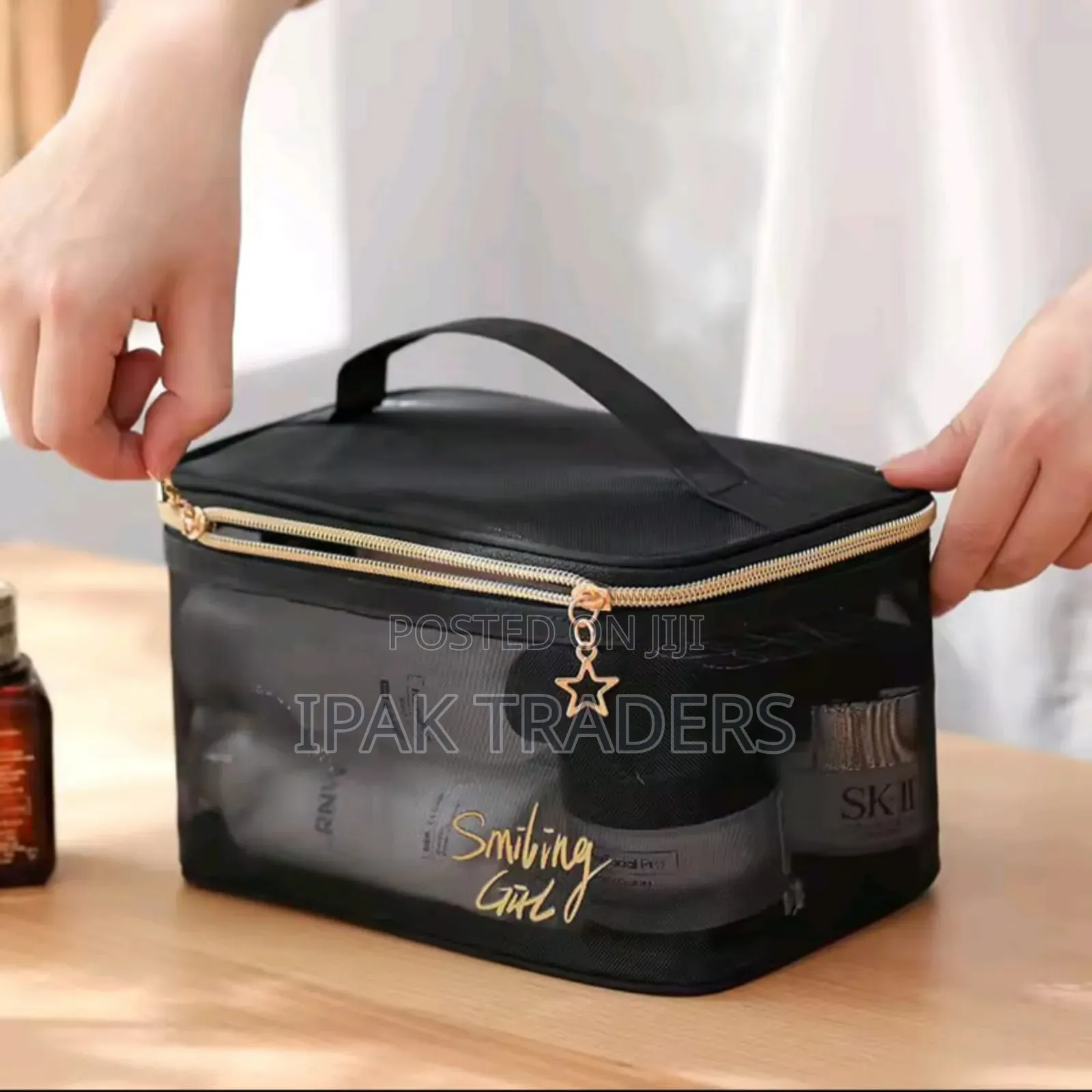 *Pretty Transparent Toiletry Bag Double Zippers