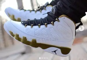 Air Jordan 9