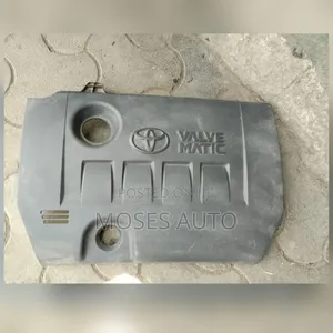 Valve Matic/Engine Cover Toyota Voxy/Noah
