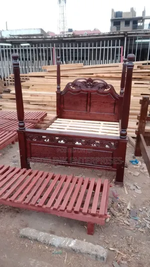 Solid Queen Sized Poster Beds
