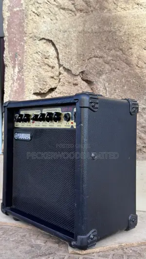 Yamaha Electric Guitar Amplifier – Compact Combo With Clear Sound
