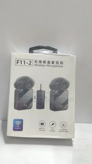 Lavalier Lapel Wireless Microphone Plug and Play With Clear Timbre.