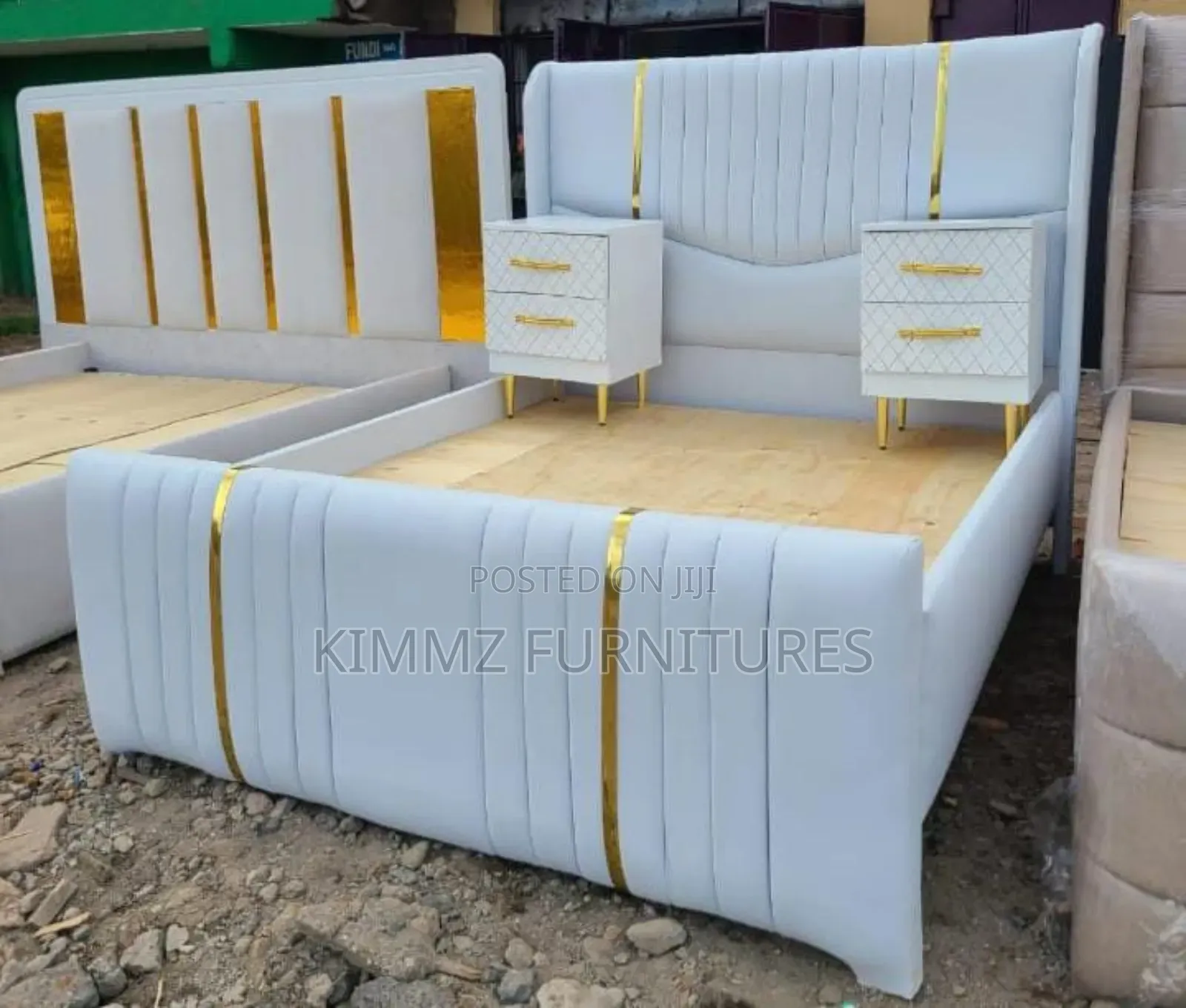 Chester Bed With Side Drawers