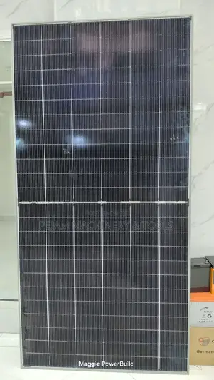 585watts Bifacial Solar Panel