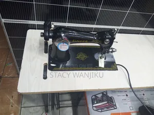 Quality Singer Sewing Machine With Local Table