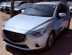 Mazda Demio 2018 Silver