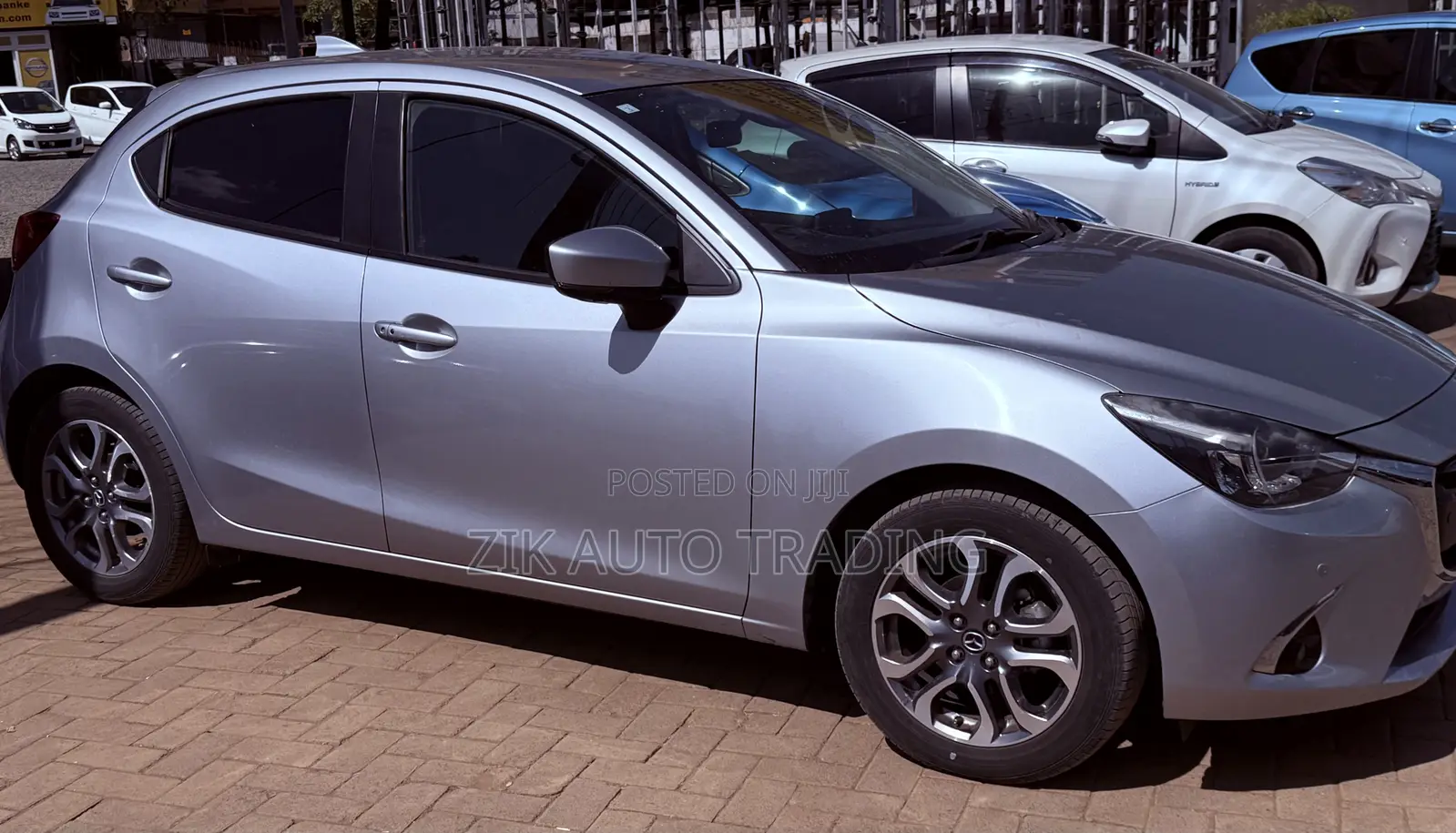 Mazda Demio 2018 Silver