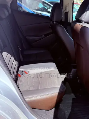 Mazda Demio 2018 Silver