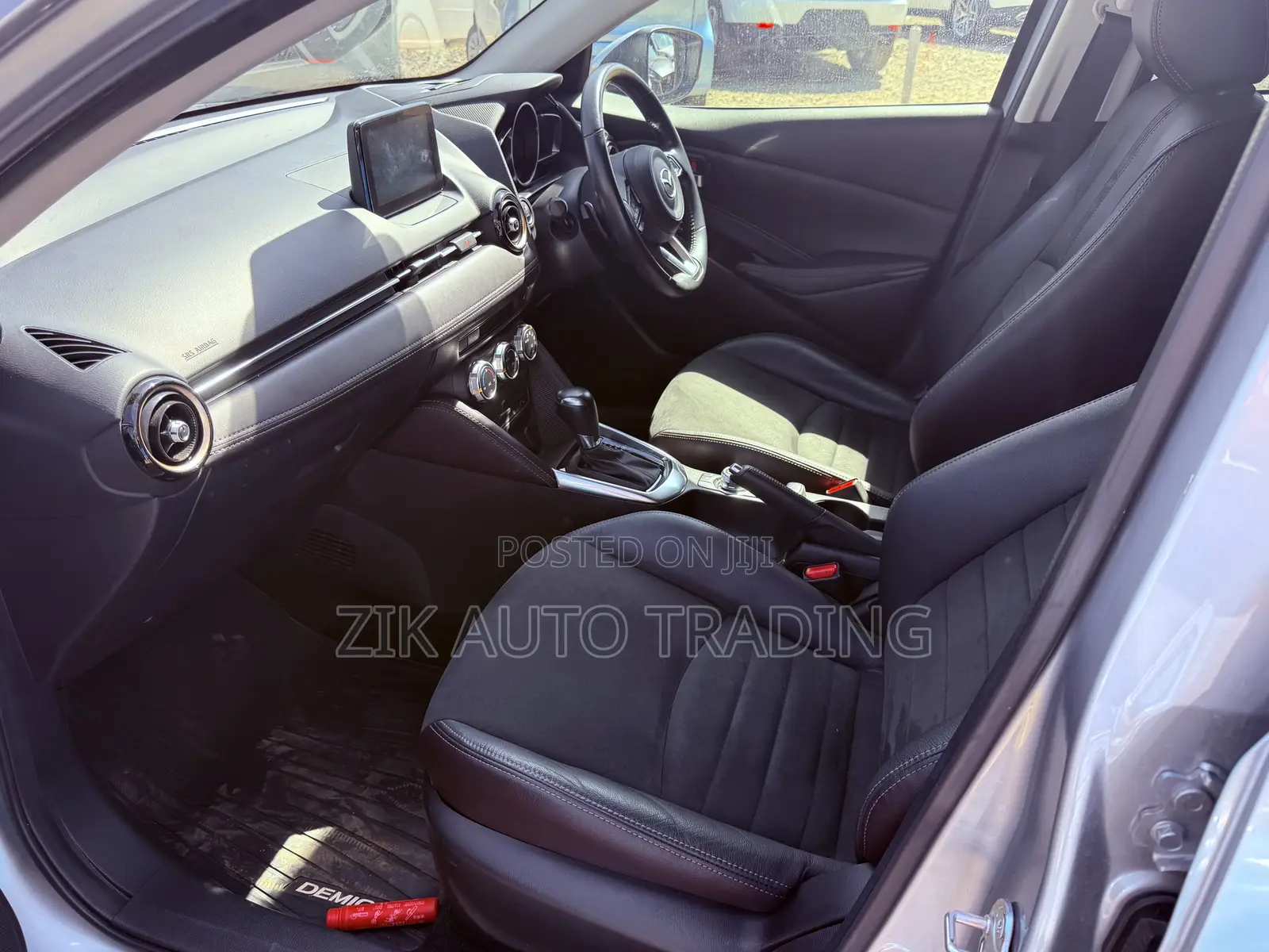 Mazda Demio 2018 Silver