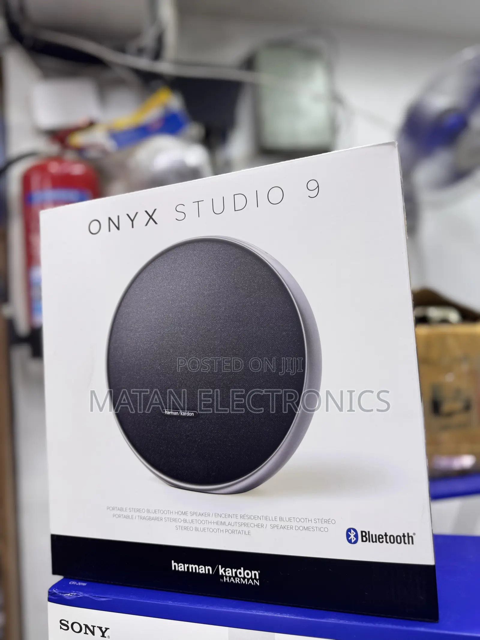Onyx Studio 9
