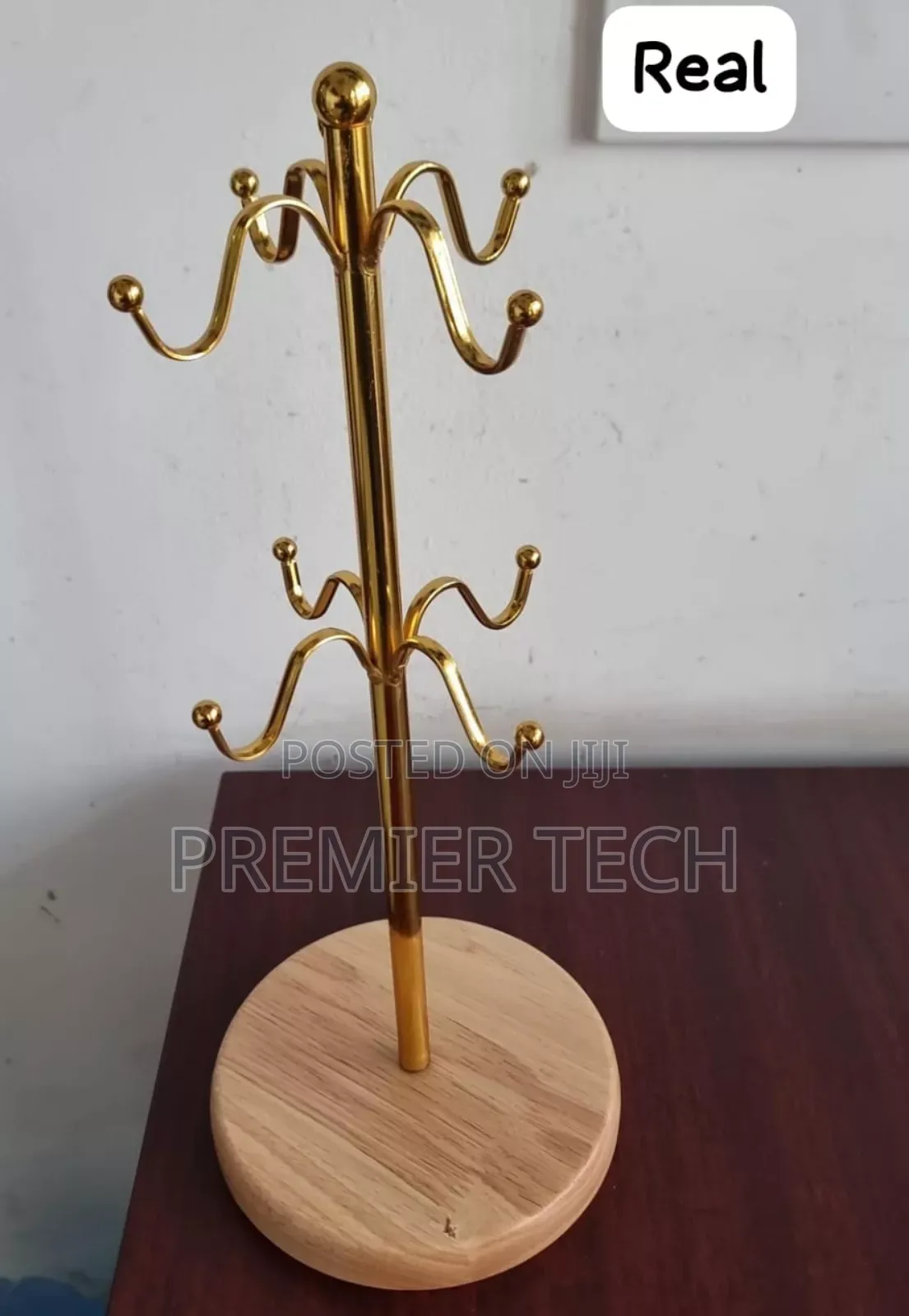 8 Slot Golden Cup Stand on a Bamboo Base