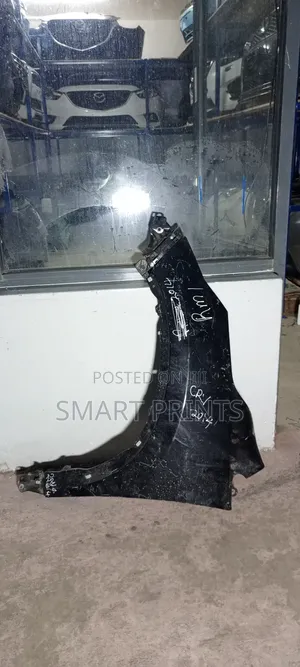 Top Quality Honda Cr-v Left Wing in Good Condition