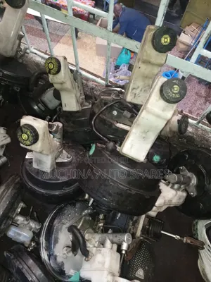 Brake Booster and Master Cylinder Toyota Avensis