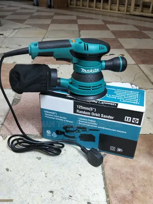Powerful Makita Random Orbital 550 Watts Set