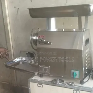 M 32 Meat Mincer With Reverse