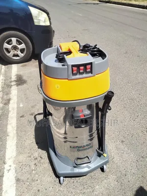 100l Industrial Vacuum Cleaners