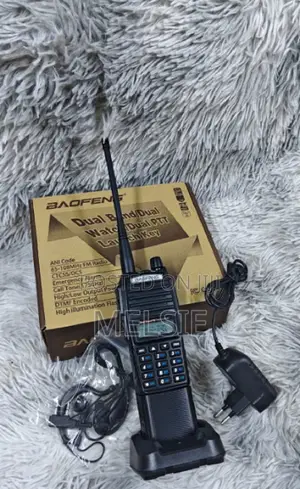 Baofeng Uv-82 Dual-Band Walkie Talkie – Long-Range Two-Way Radio