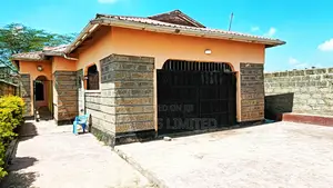 3bdrm Bungalow in Mutungoni Road, DayStar Area for sale
