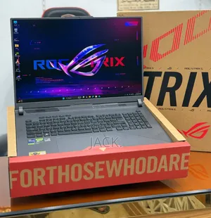 Laptop Asus ROG Strix G17 32GB Intel Core i9 SSD 1T