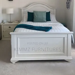 Mountain Hardwood Bed With Mattress