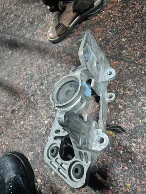 Nissan Lafesta Gearbox Mounting