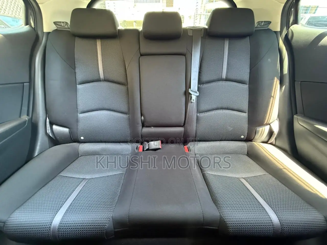 Mazda Axela 2018 Gray