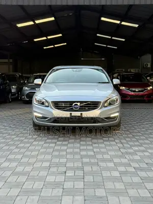 Volvo S60 2018 Silver