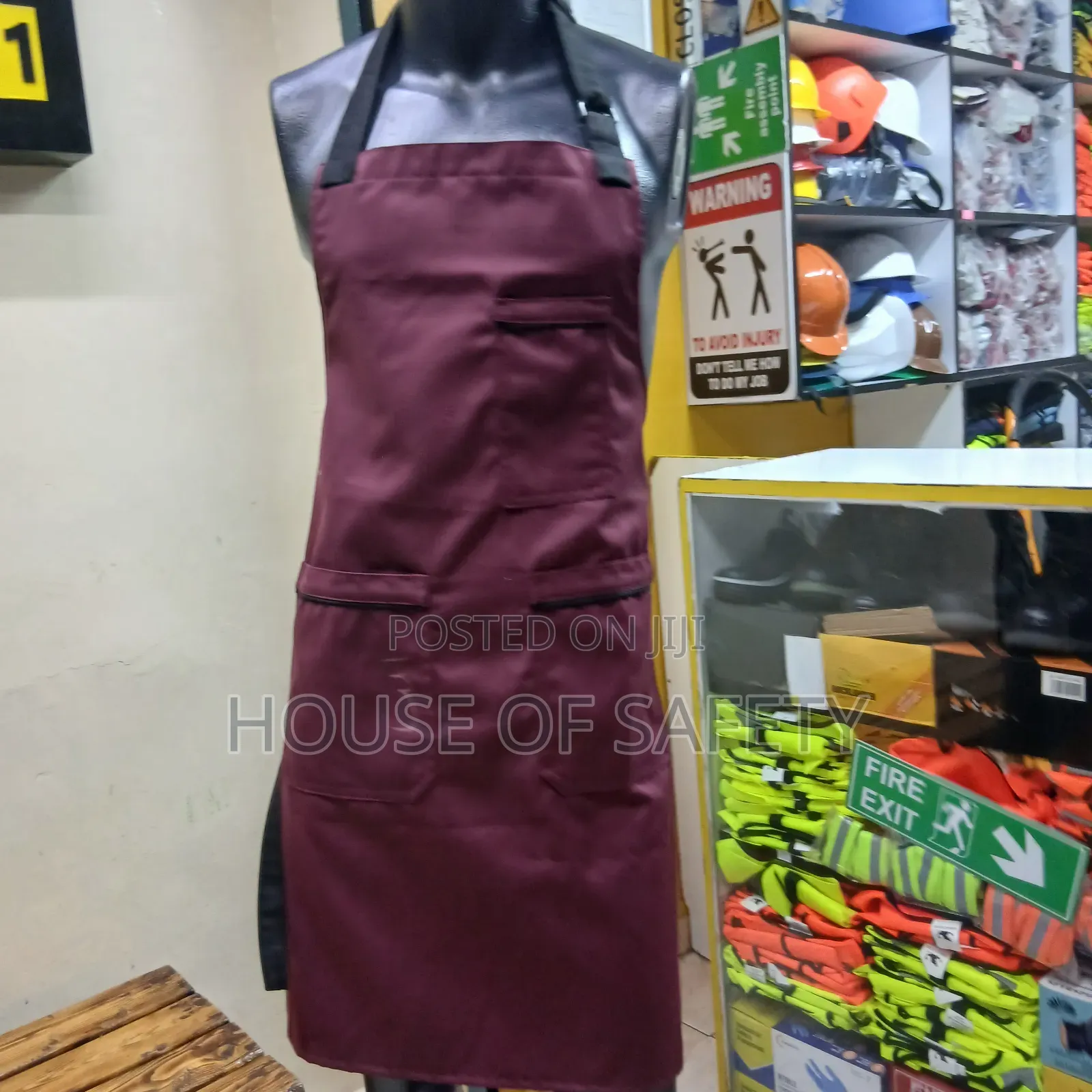 Maroon Twill Fabric Versitle Aprons