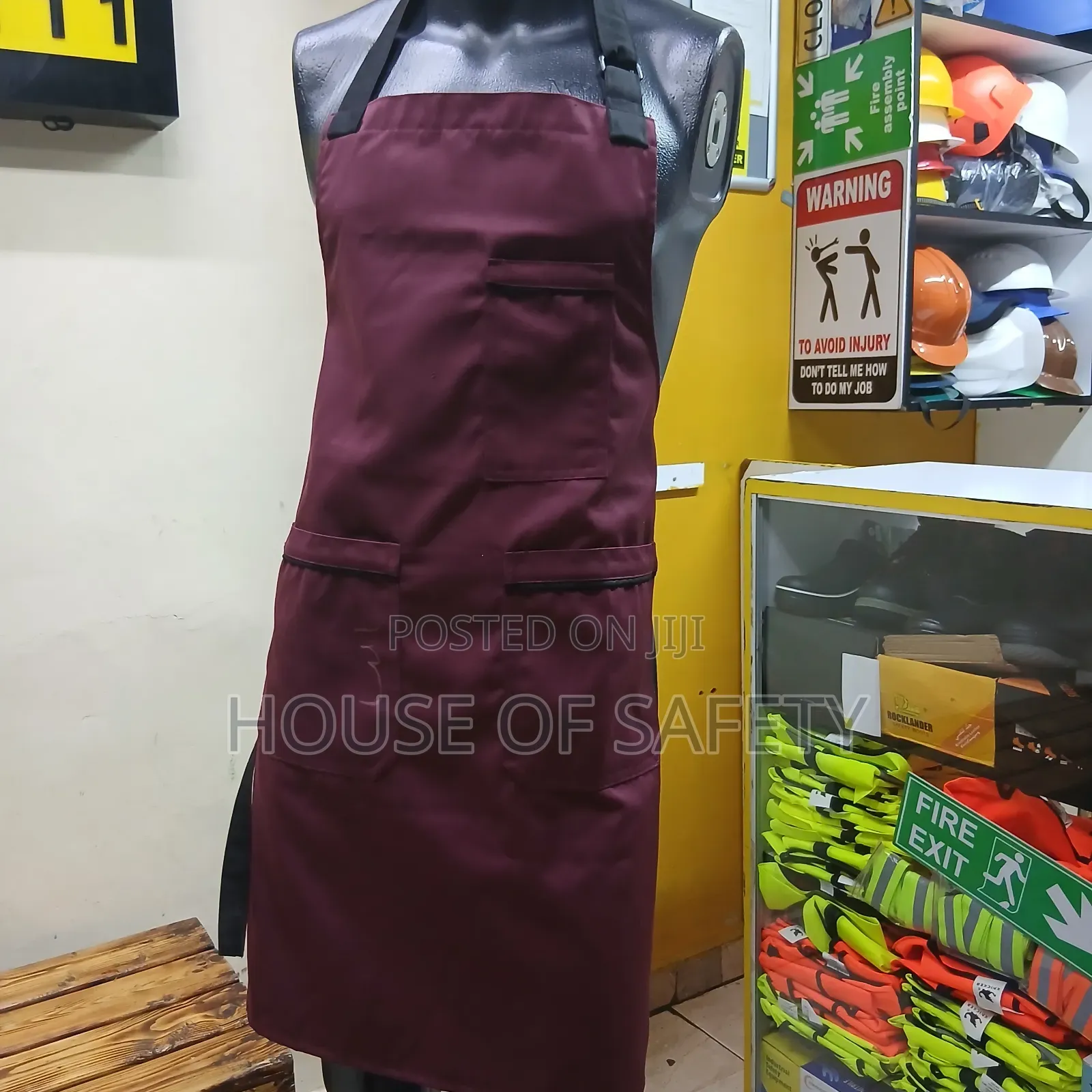Maroon Twill Fabric Versitle Aprons