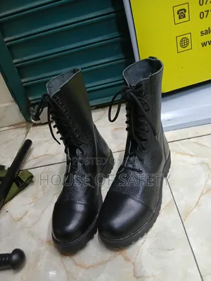 Lace Up Shoes for Watch Man in Black